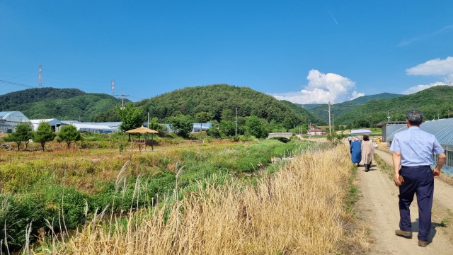 실 개천과 원두막 산책길